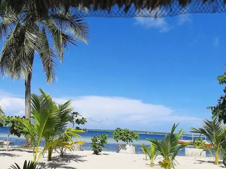 Hotelli Saint John Beach House