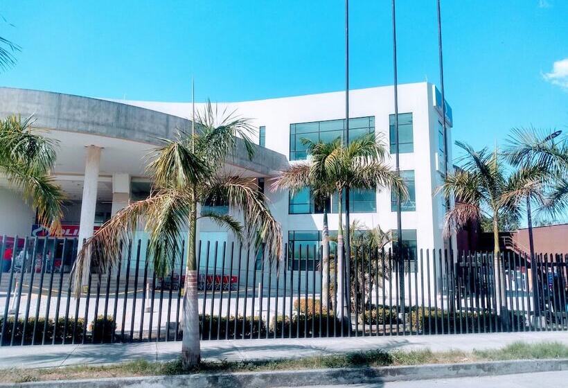 فندق Santa Barbara Plus