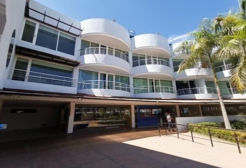 فندق Santa Barbara Plus