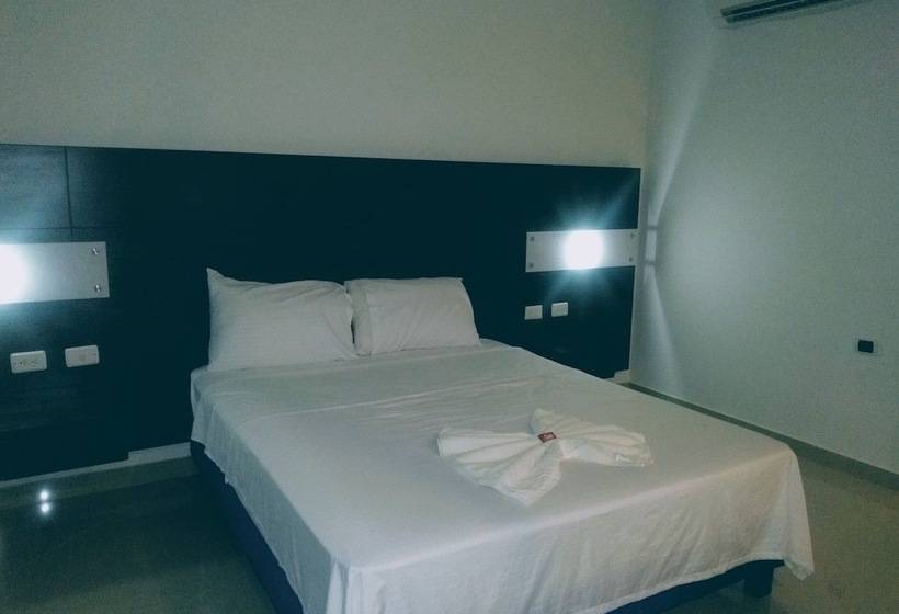 فندق Santa Barbara Plus