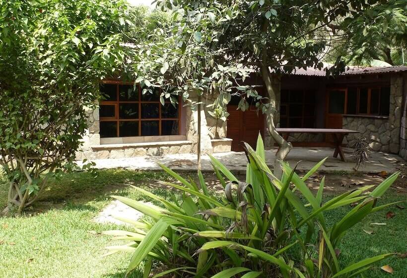 בית מלון כפרי Santa Eulalia Bungalows