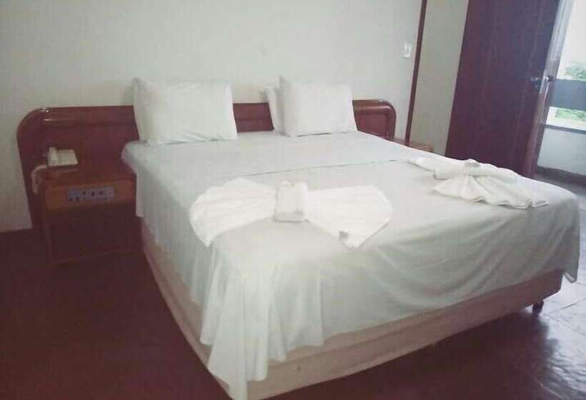 Отель Santa Maria