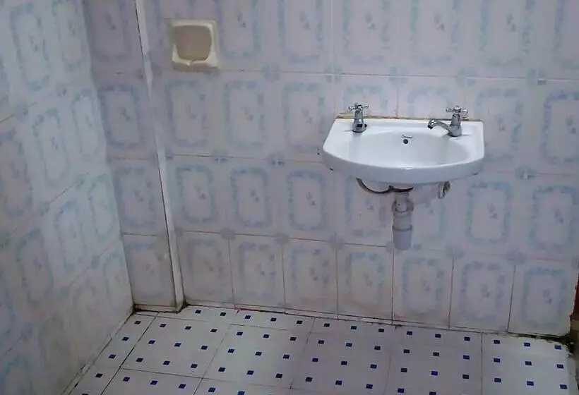 هتل Sareh Guest House