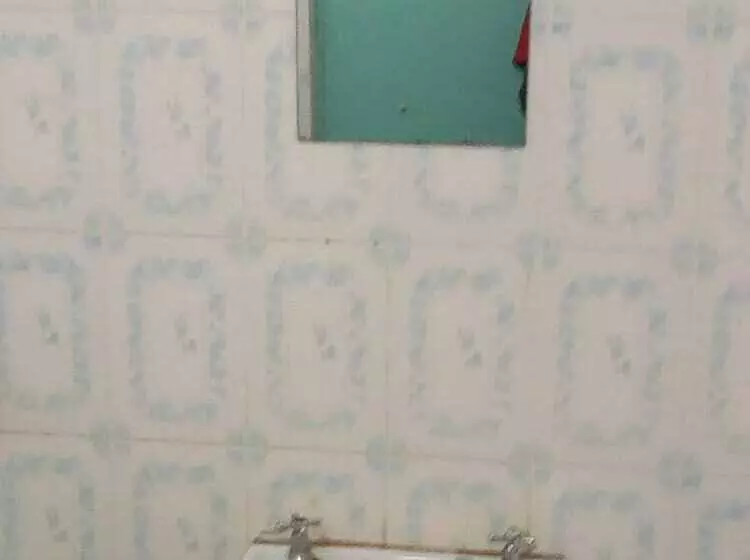 هتل Sareh Guest House
