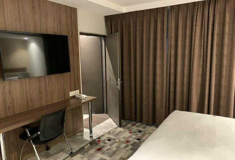 هتل Taidy S Suites   Nakuru