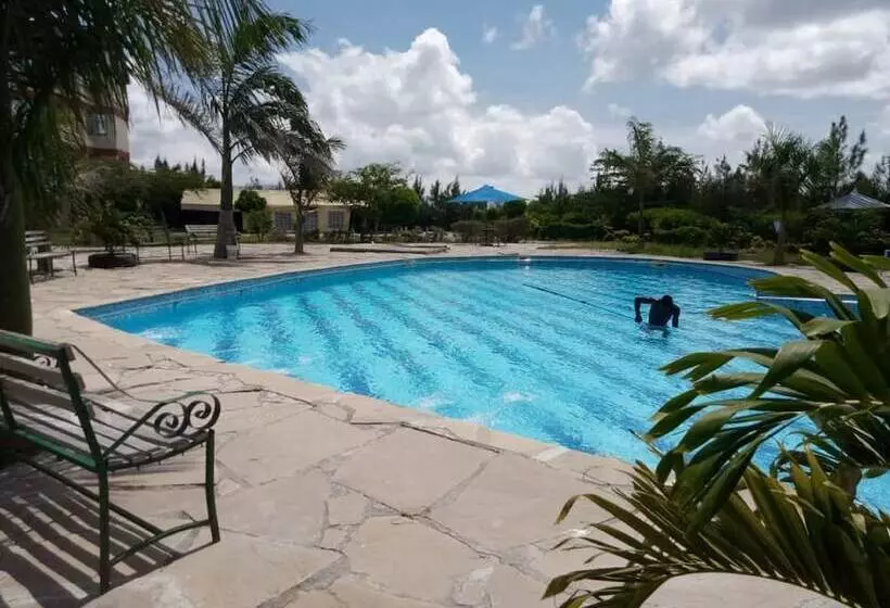 هتل Wonderland Resort
