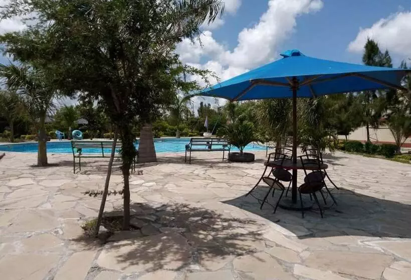 هتل Wonderland Resort