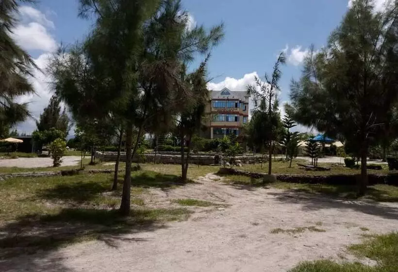هتل Wonderland Resort