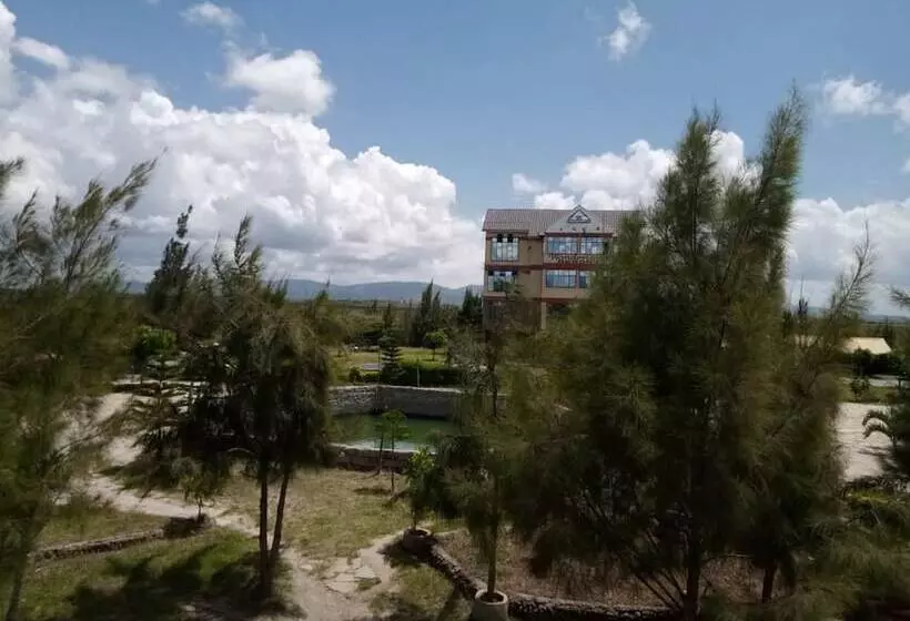 هتل Wonderland Resort