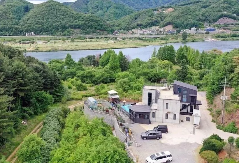 ペンション Asamo Poolvilla