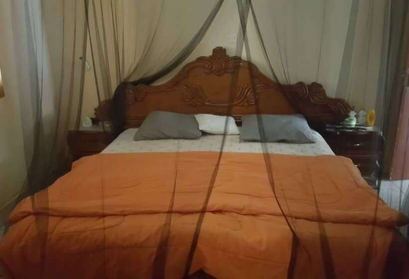 پانسیون Bahamas Guest