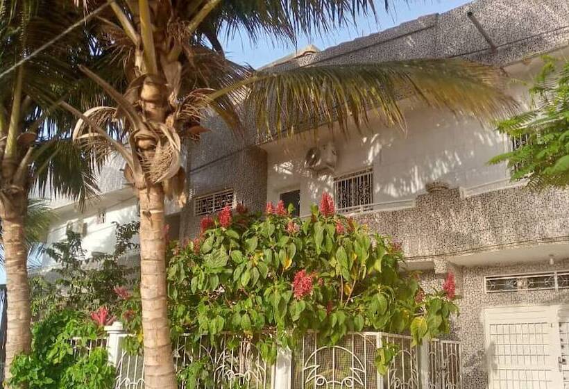 پانسیون Maison D Hotes La Mboroise