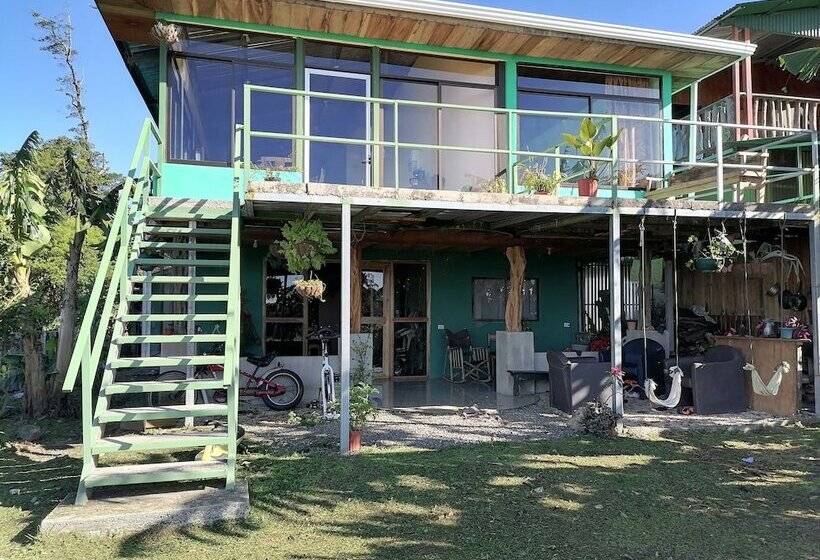 פנסיון Monteverde Eco Love