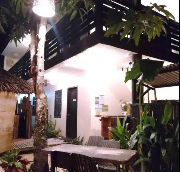 پانسیون Solana Siargao