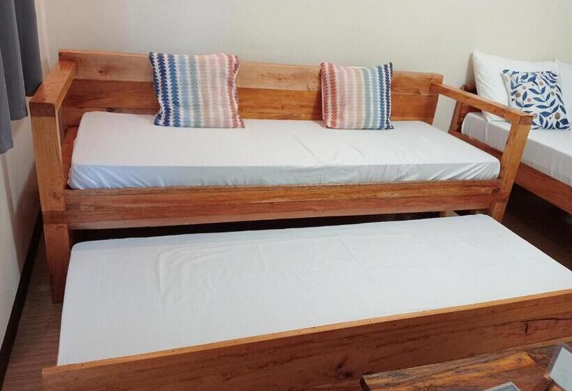 پانسیون Solana Siargao