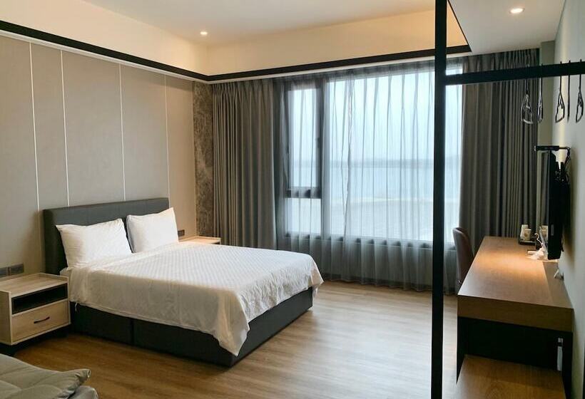 پانسیون Summer Crazy