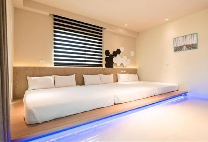 پانسیون Summer Crazy