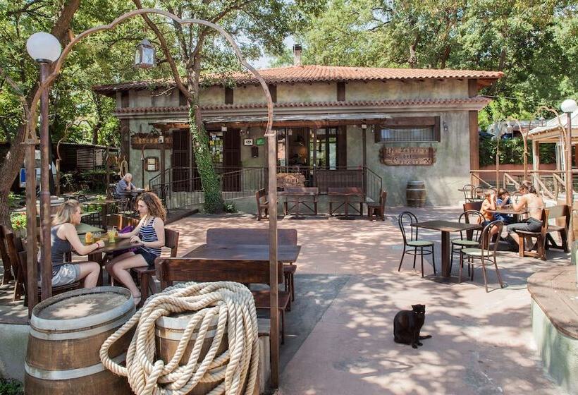 אתר נופש Bungalow Village Le Caravelle   By Mamberto S.r.l