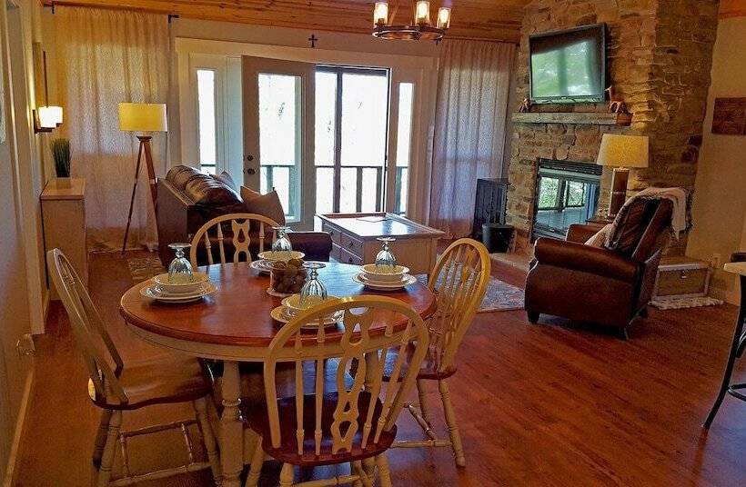 Safari On Glover River With Private Riverfront Access And Hot Tub By Redawning