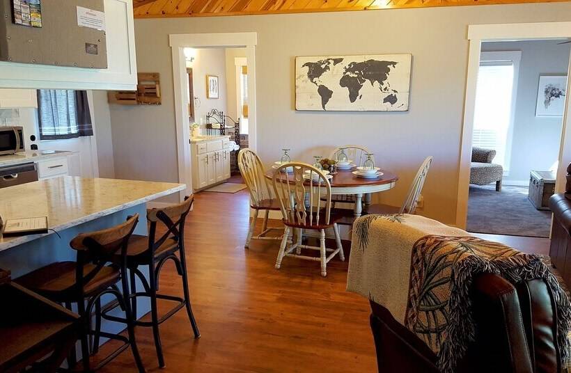 Safari On Glover River With Private Riverfront Access And Hot Tub By Redawning