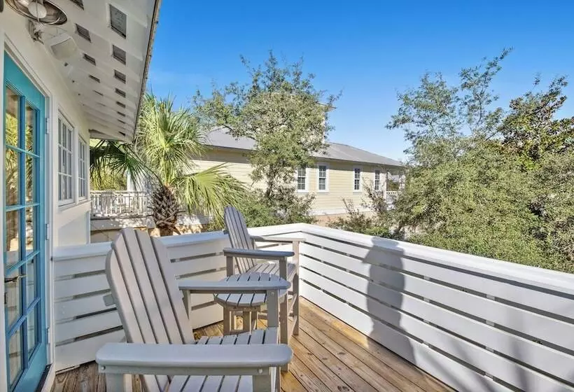 Quaint 2br/2.5ba Cottage Nestled Between 30a & Panama City Beach! Sleeps 6!