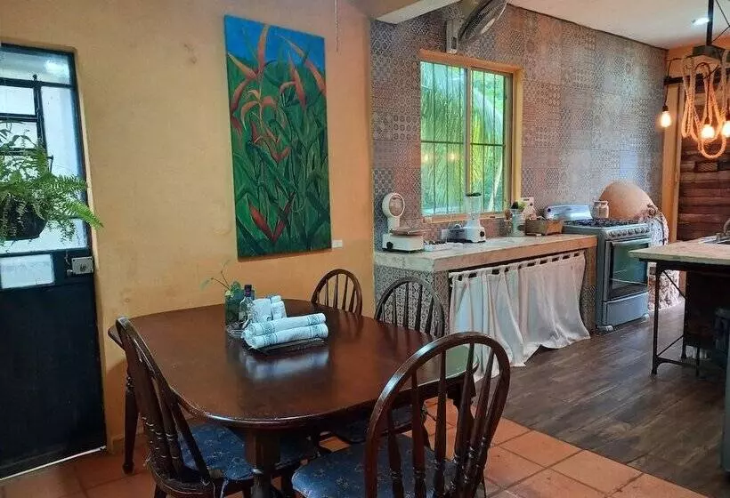 Aamiaismajoitus (B&B) Casa Viva Mérida