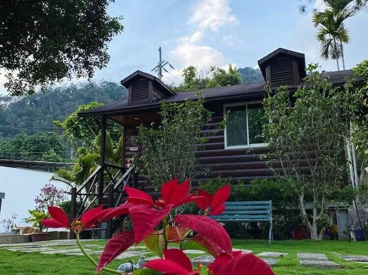 تختخواب و صبحانه Mei Zhi Lin Holiday Homestay