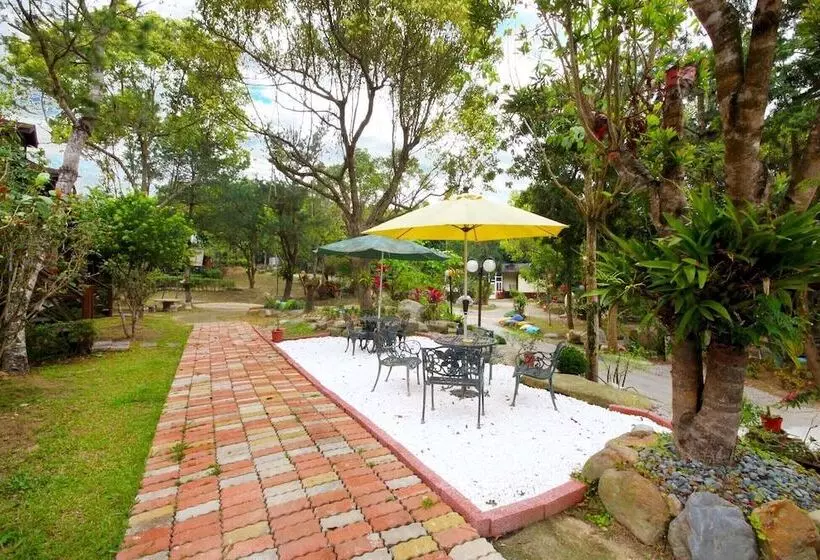 تختخواب و صبحانه Mei Zhi Lin Holiday Homestay