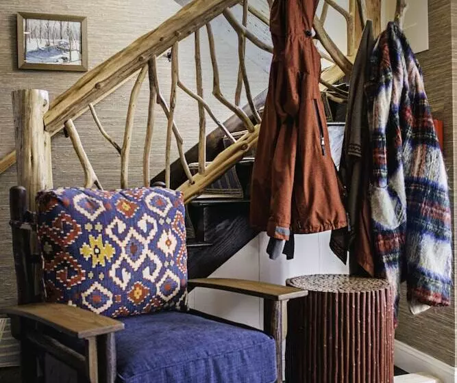 Aamiaismajoitus (B&B) Shandaken Inn