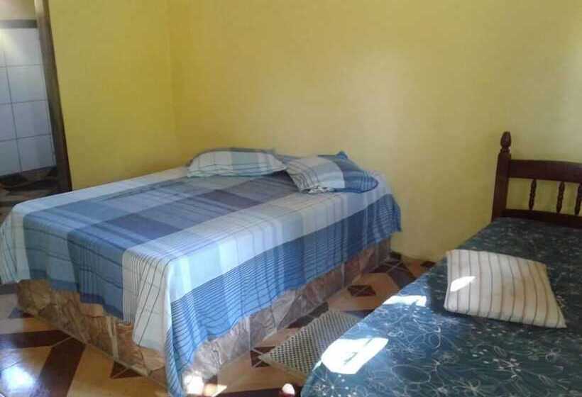 Otel Arrelaros Pousada