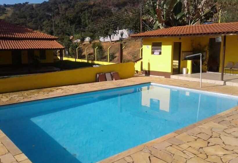 Otel Arrelaros Pousada