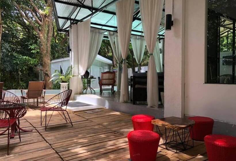 Hotel Balconahe Resto Camp