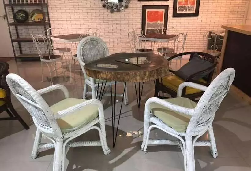 ホテル Balconahe Resto Camp