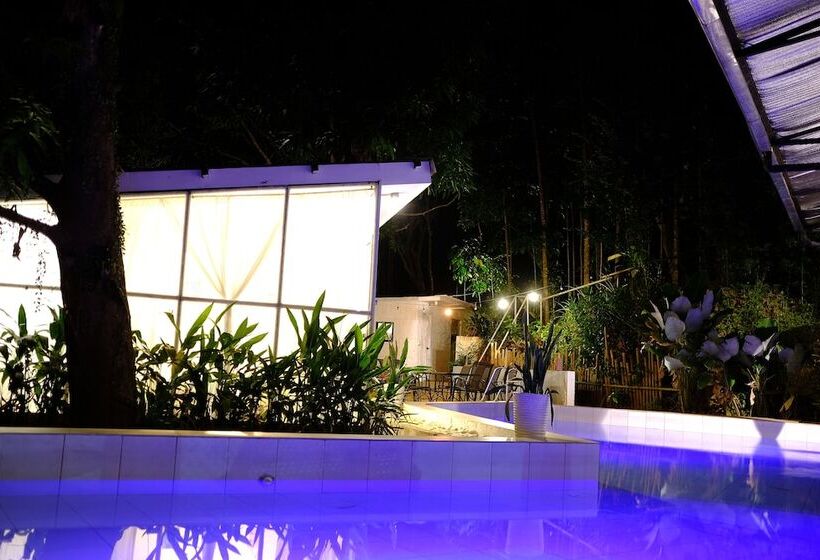 Hotel Balconahe Resto Camp