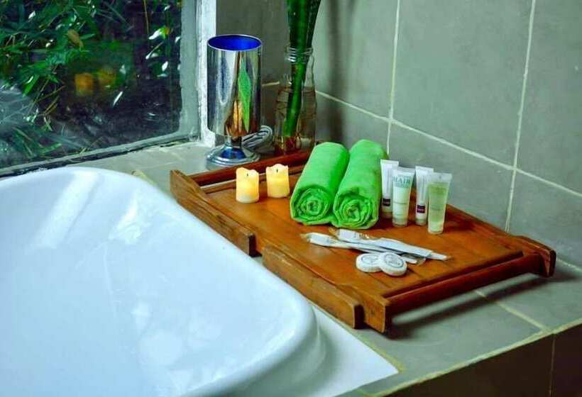 Hotel Balconahe Resto Camp