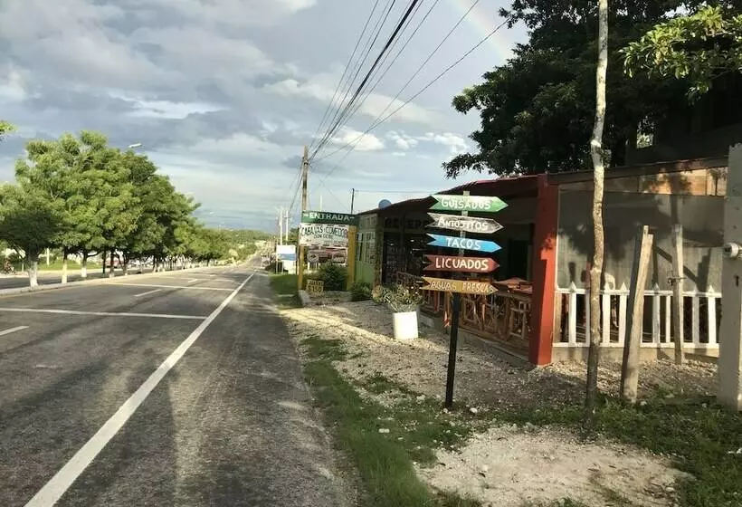ホテル Cabañas Y Comedor Don Deme