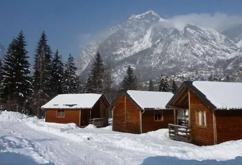 هتل Camping La Cascade De Venosc