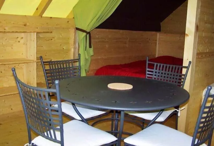 هتل Camping La Cascade De Venosc