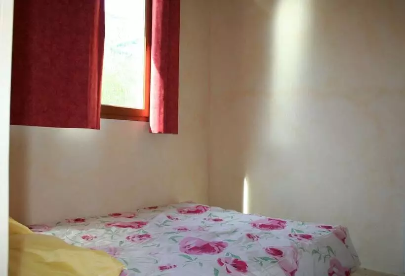 هتل Camping La Cascade De Venosc