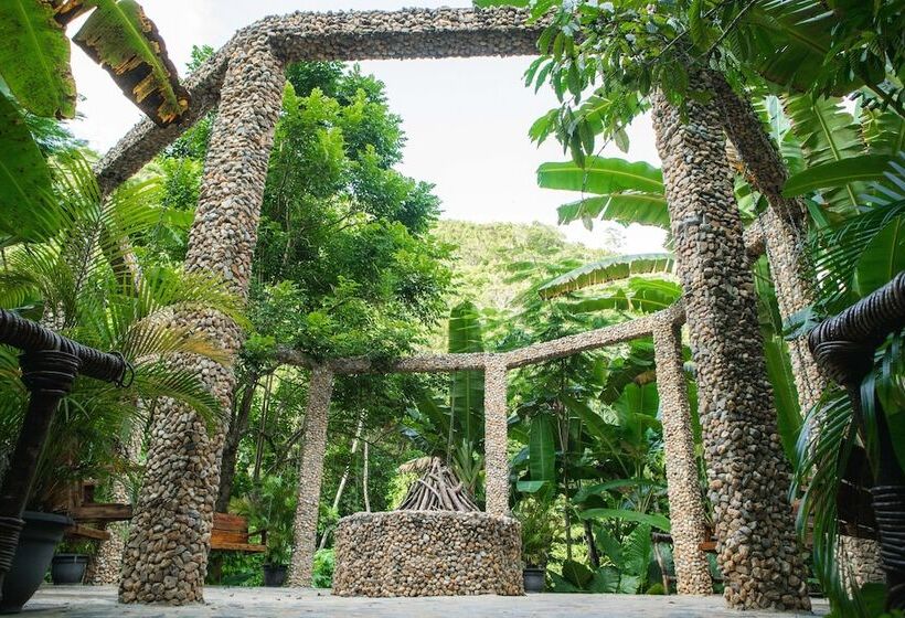 هتل Dominican Tree House