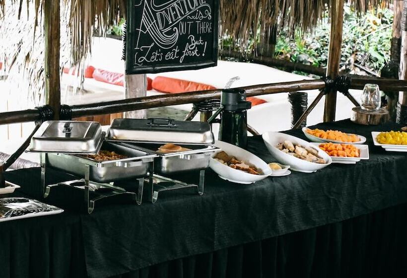 هتل Dominican Tree House