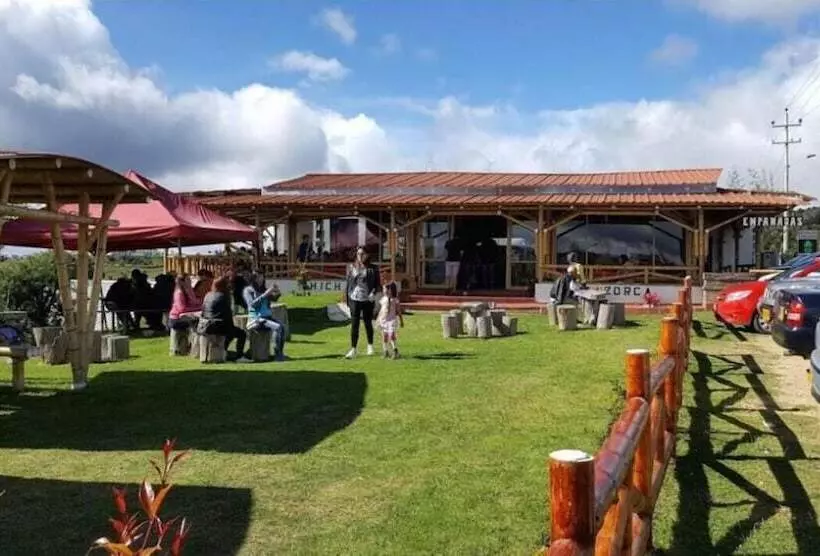 Hotelli Encubo Glamping Guatavita