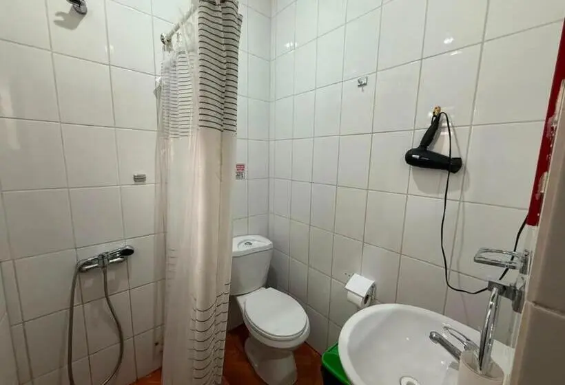 Hotelli Hostal Nuevo Sol Y Viento