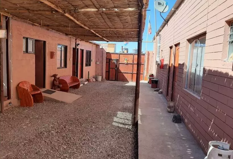 ホテル Hostal Nuevo Sol Y Viento