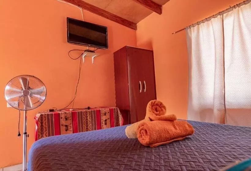 ホテル Hostal Nuevo Sol Y Viento