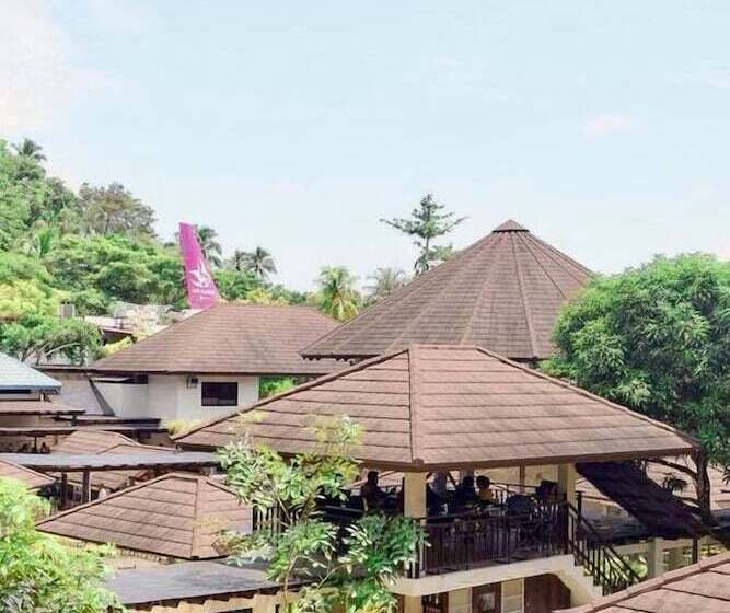 Kamayan Sa Palaisdaan Hotel And Resort