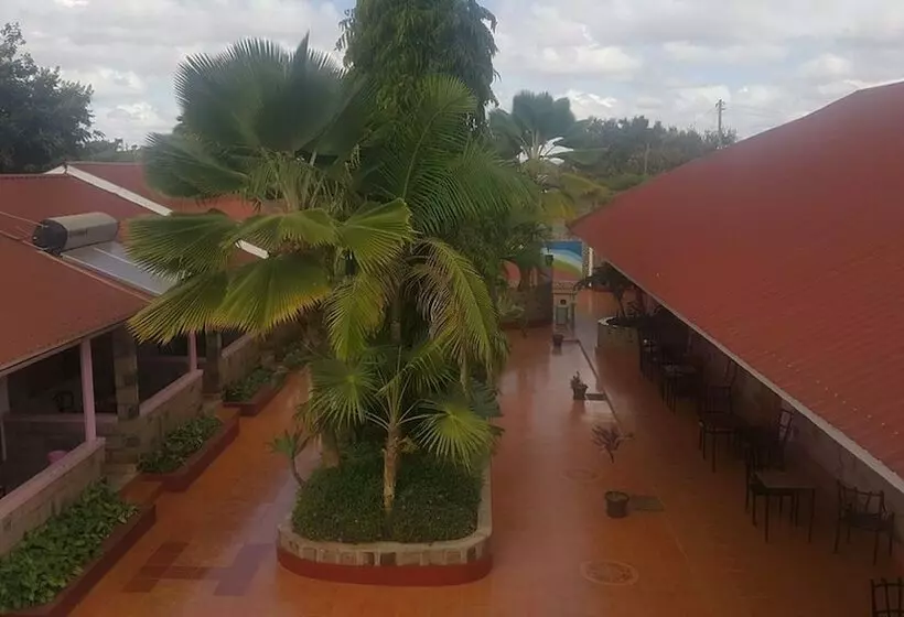 هتل Miryam Village Inn Safari Lodge