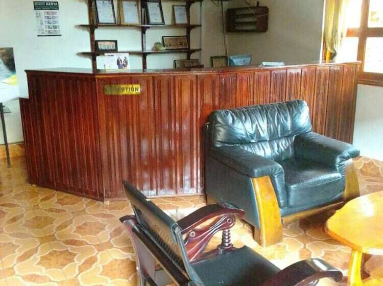 هتل Miryam Village Inn Safari Lodge