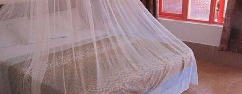 هتل Miryam Village Inn Safari Lodge