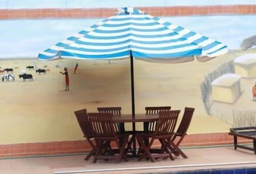 هتل Miryam Village Inn Safari Lodge